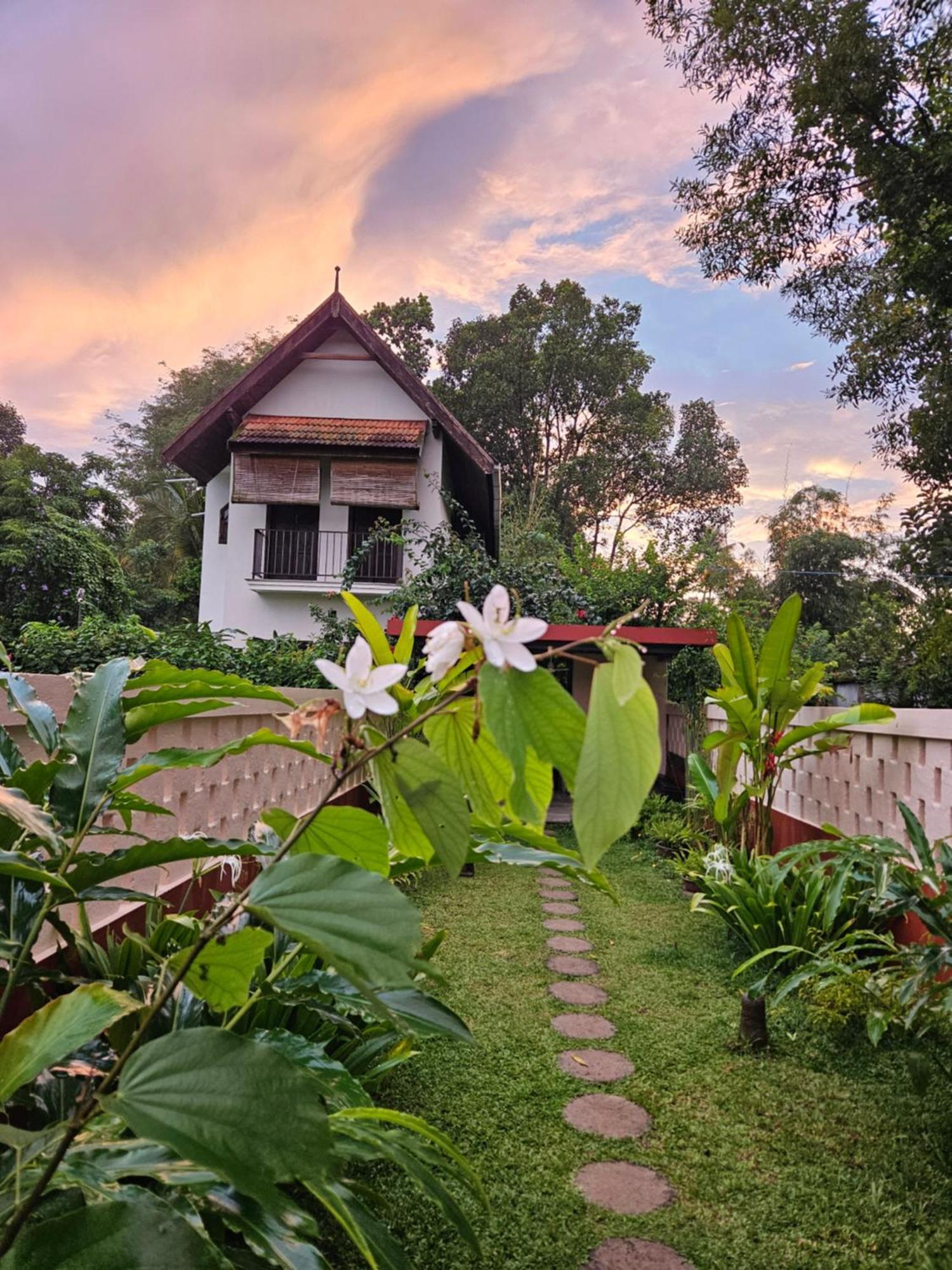 Villa Mia Mararikulam Buitenkant foto